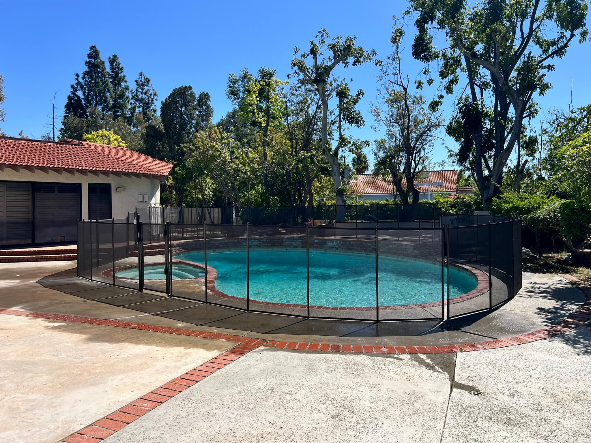 Mesh Pool Fence